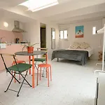Budget Ramblas Apartments